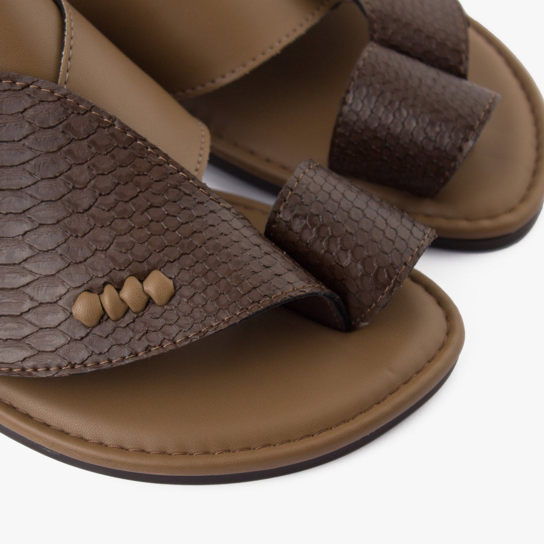 حذاء شرقي تركي ملمس قشري (المريح)