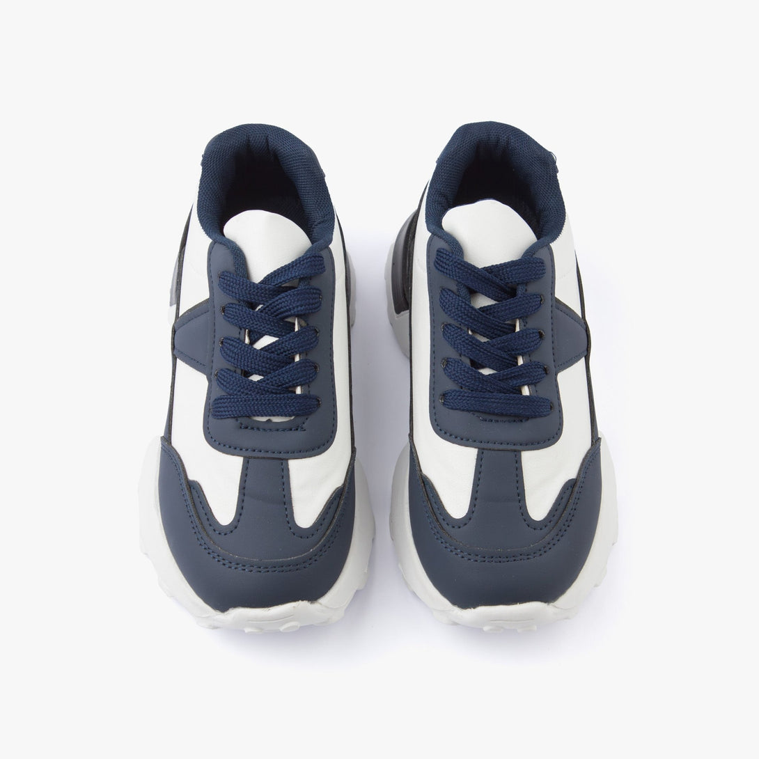 سنيكرز نسائي