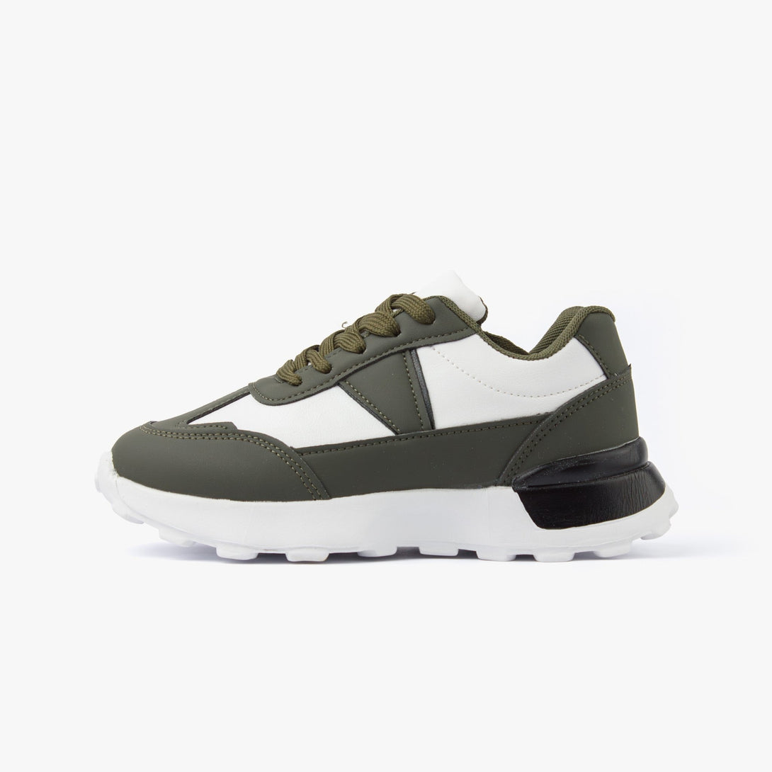 سنيكرز نسائي