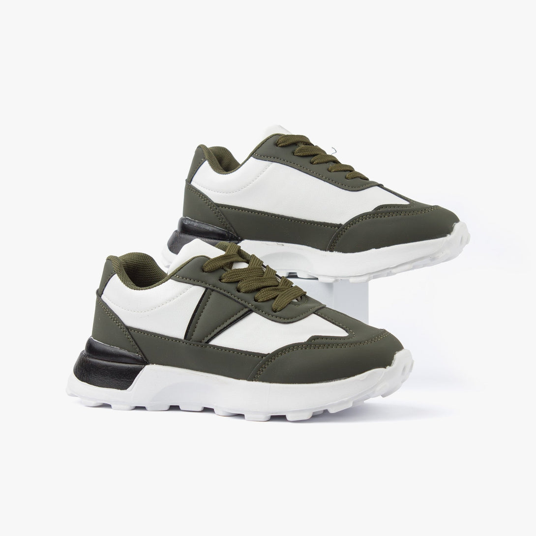 سنيكرز نسائي