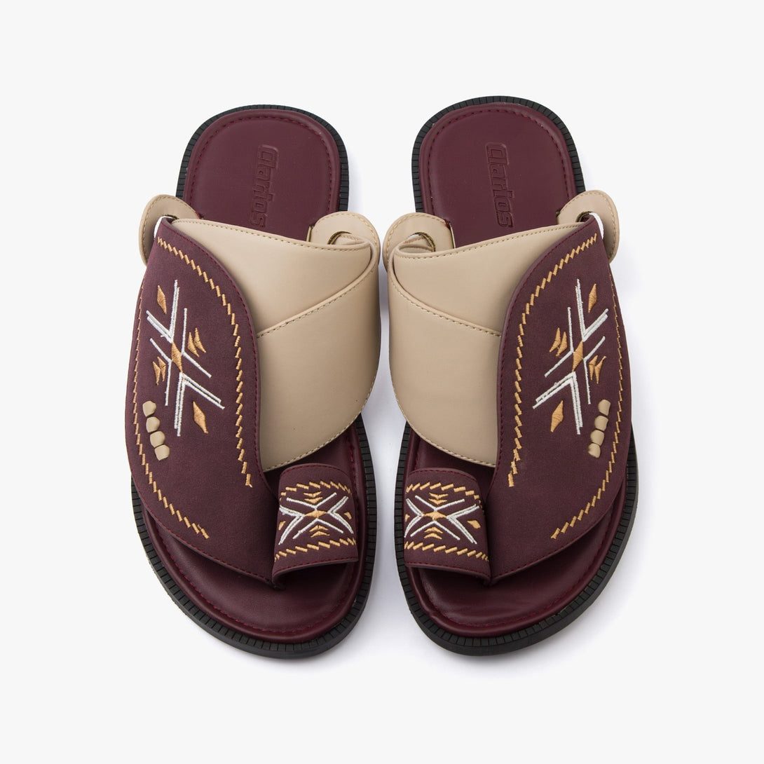 حذاء شرقي مطرز