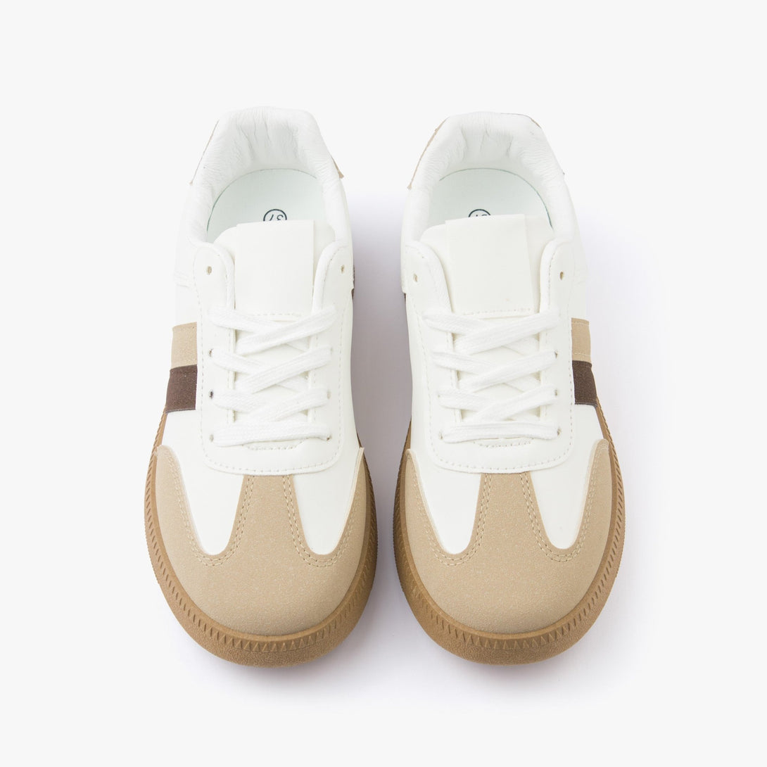 سنيكرز نسائي