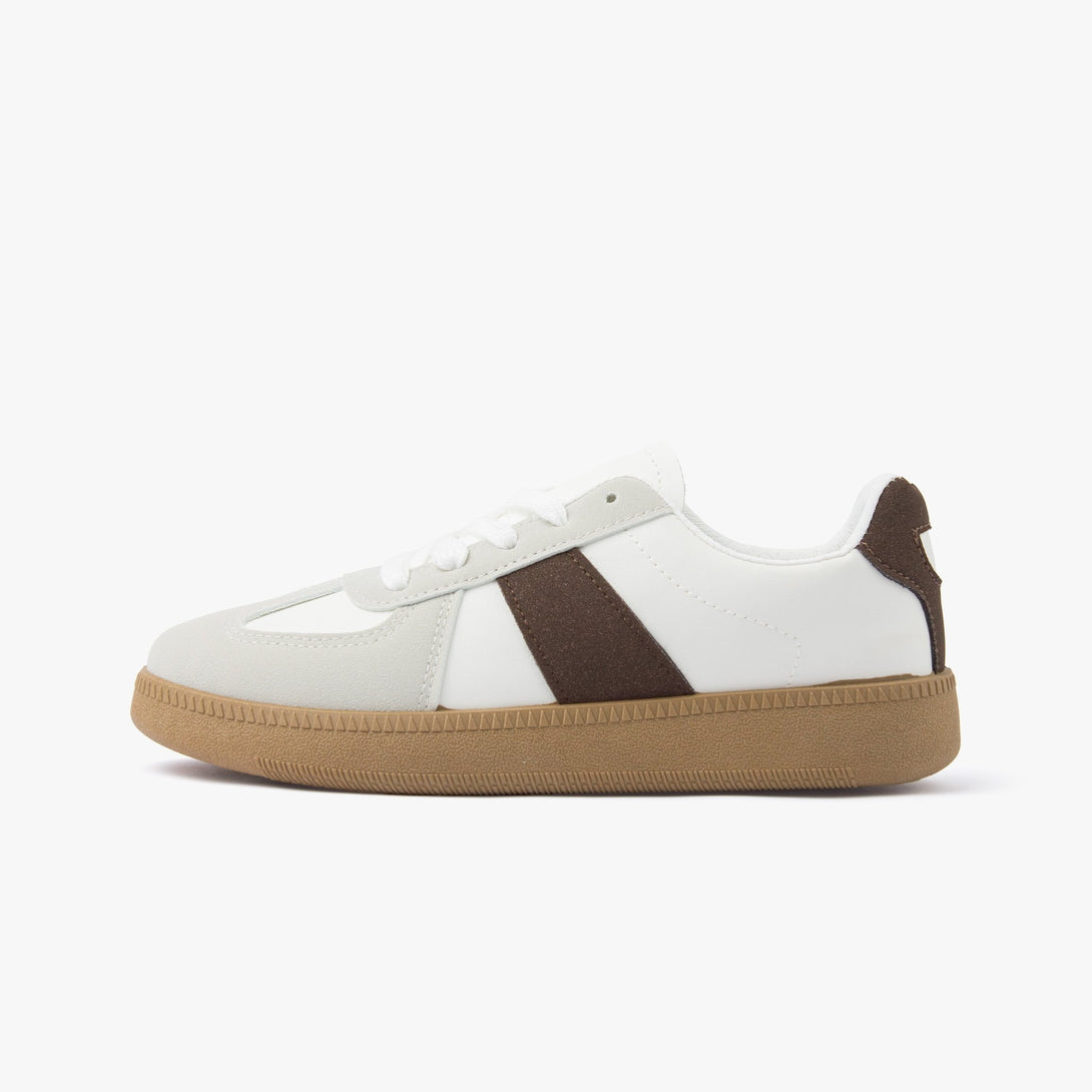 سنيكرز نسائي