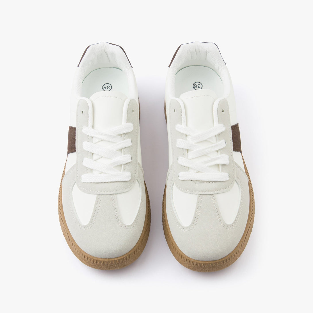 سنيكرز نسائي