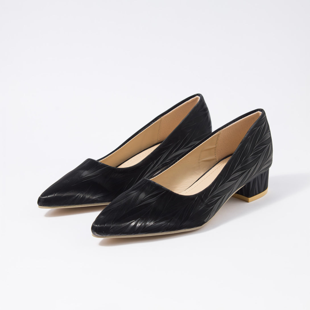 حذاء بامب نسائي كعب منخفض عريض