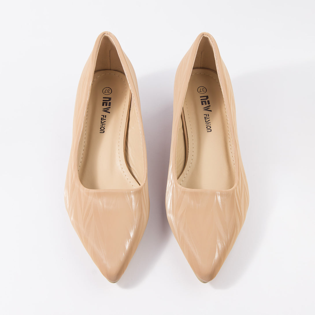 حذاء بامب نسائي كعب منخفض عريض