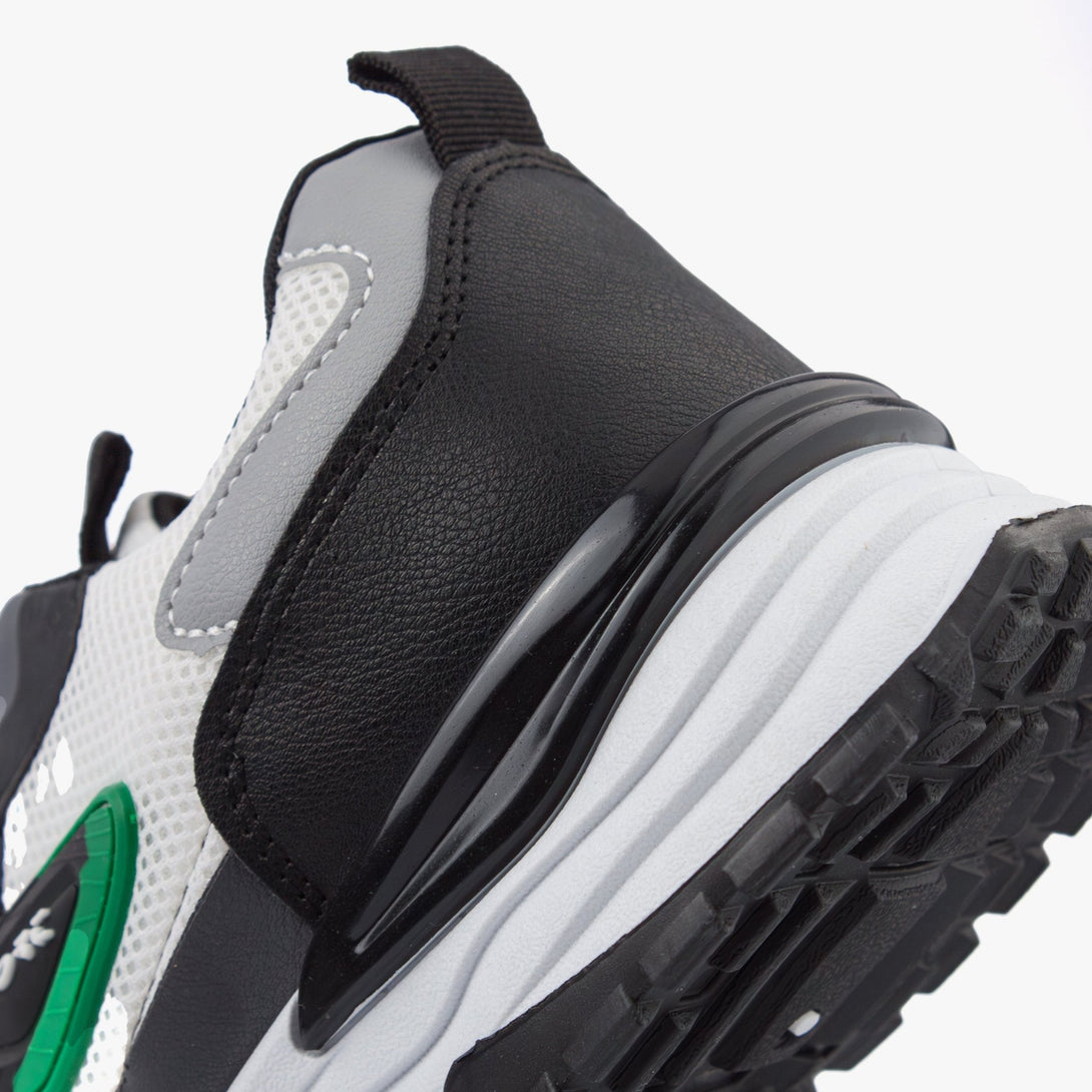 سنيكرز نسائي