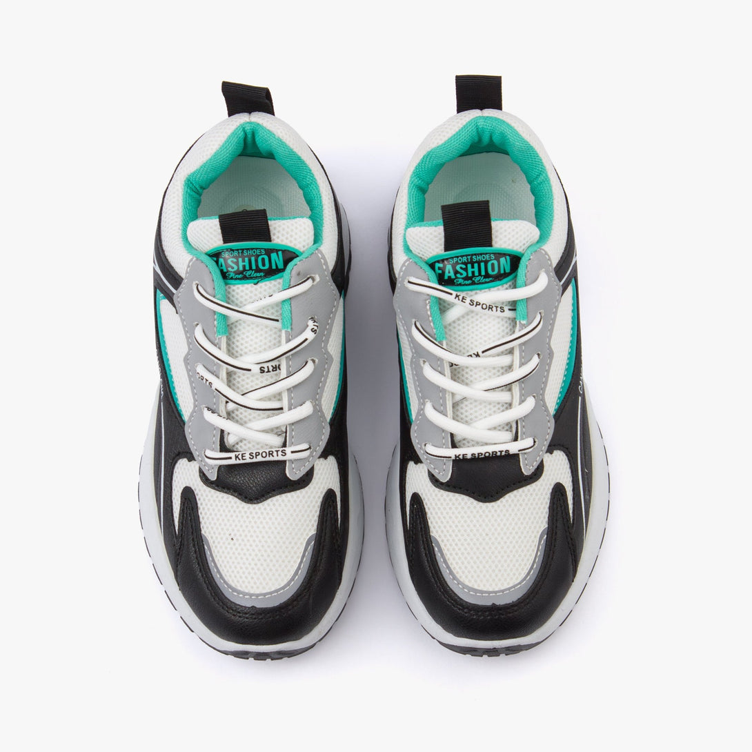 سنيكرز نسائي