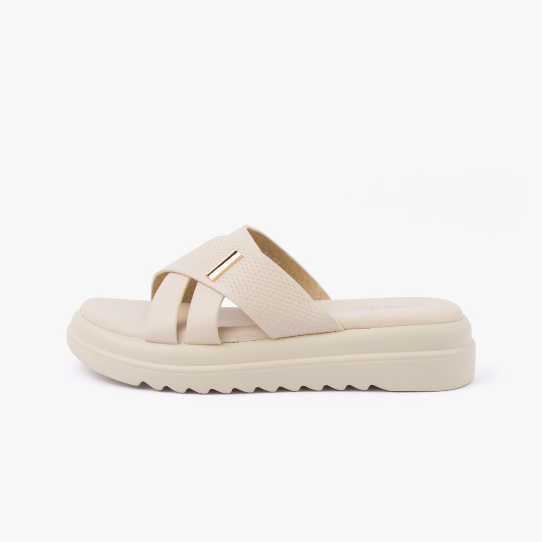 صندل نسائي سهل الإرتداء