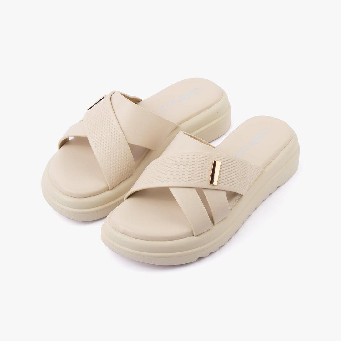 صندل نسائي سهل الإرتداء