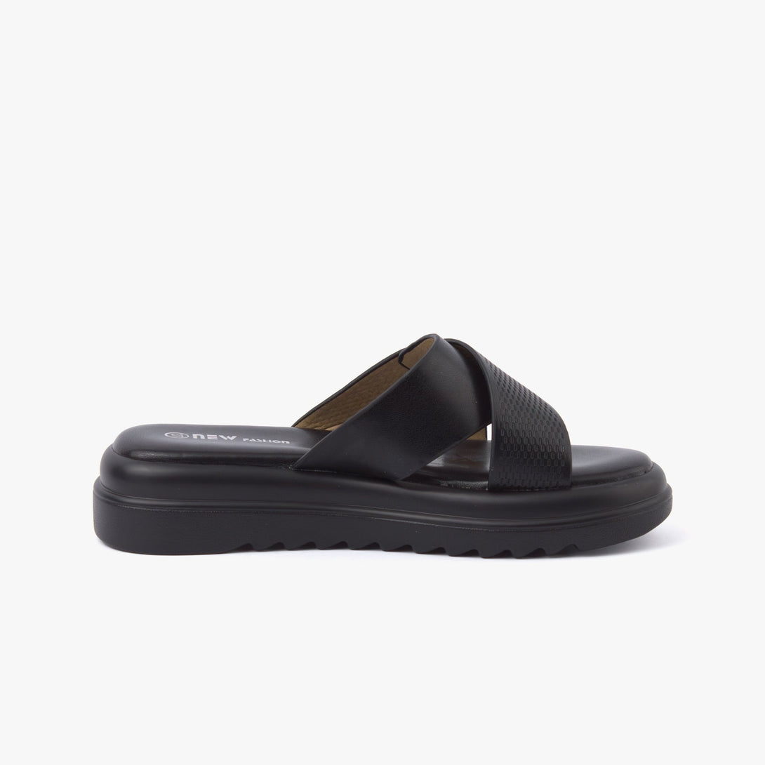 صندل نسائي سهل الإرتداء