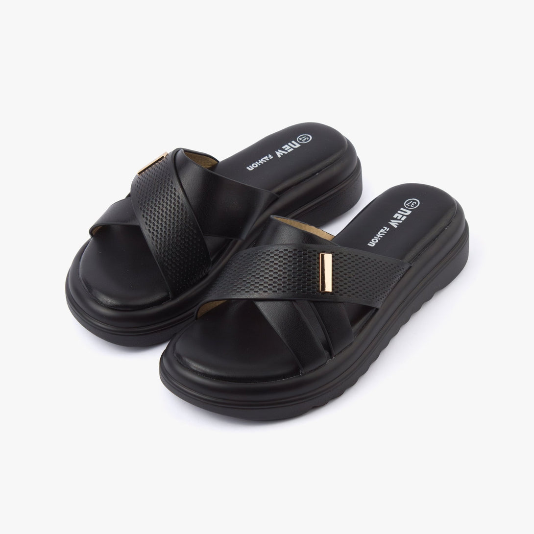 صندل نسائي سهل الإرتداء