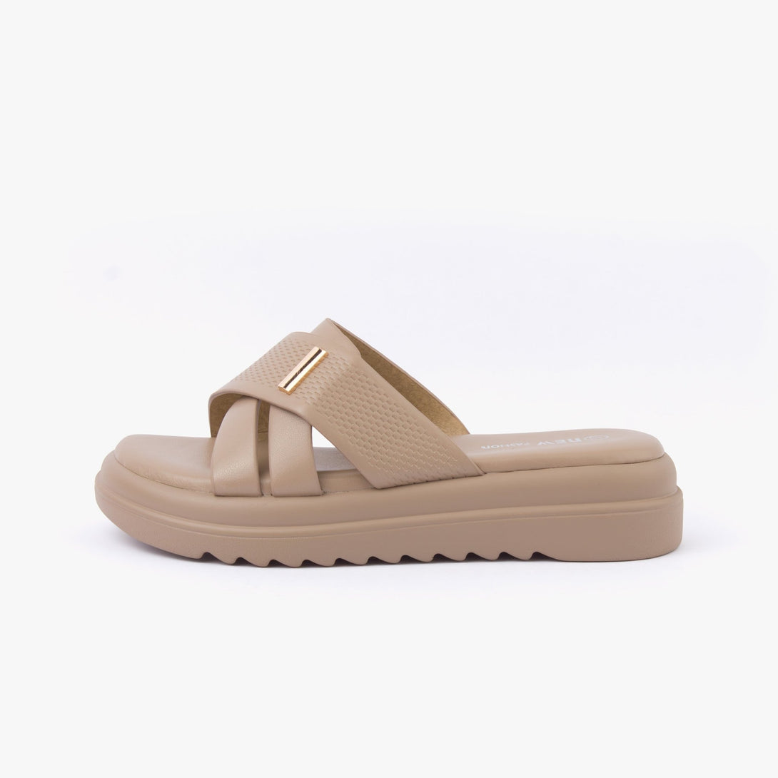 صندل نسائي سهل الإرتداء