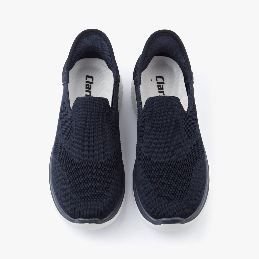 حذاء رياضي نسائي