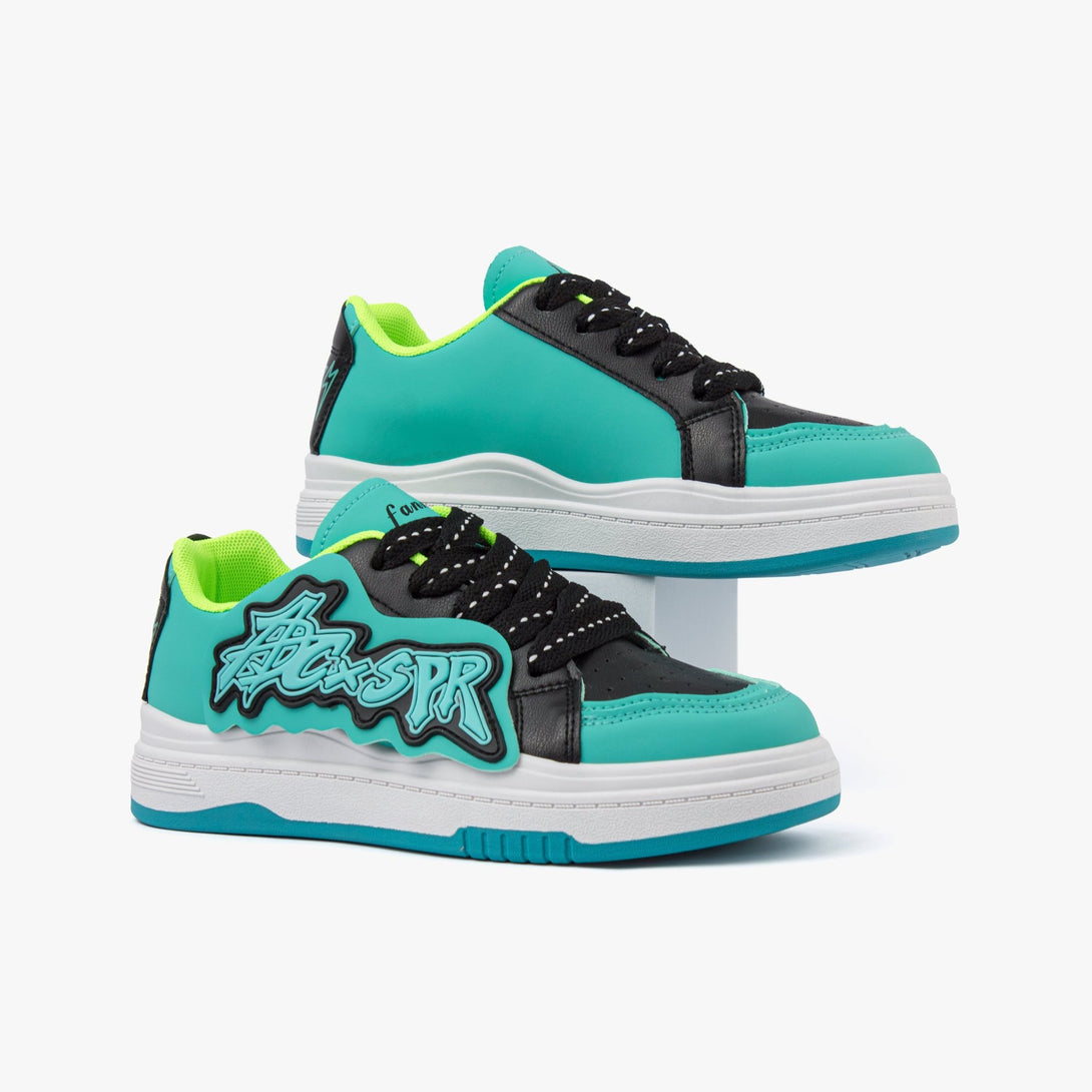 سنيكرز نسائي