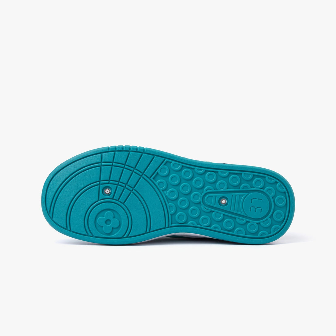 سنيكرز نسائي