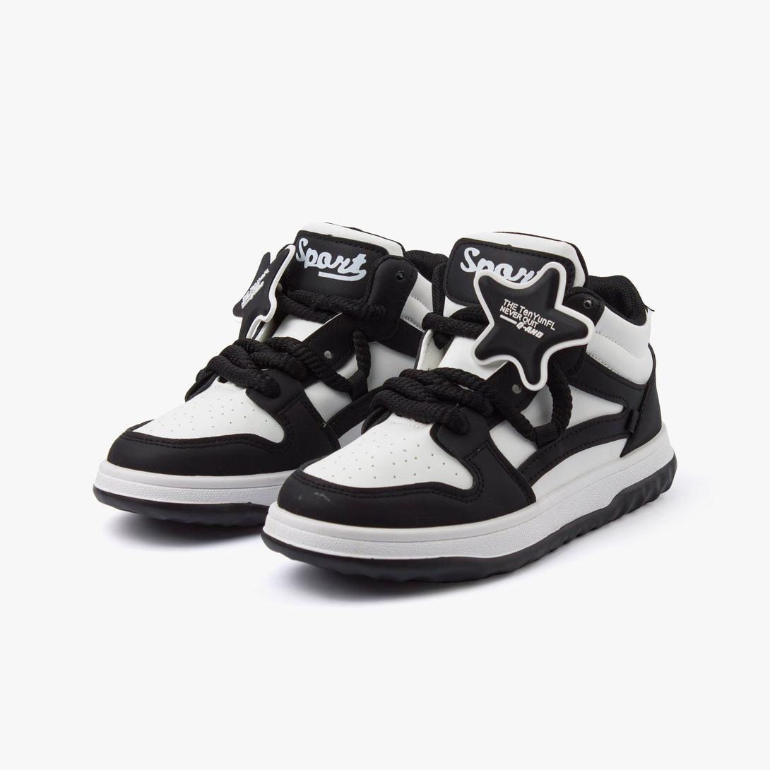 سنيكرز نسائي