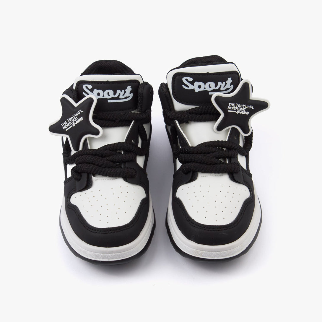 سنيكرز نسائي