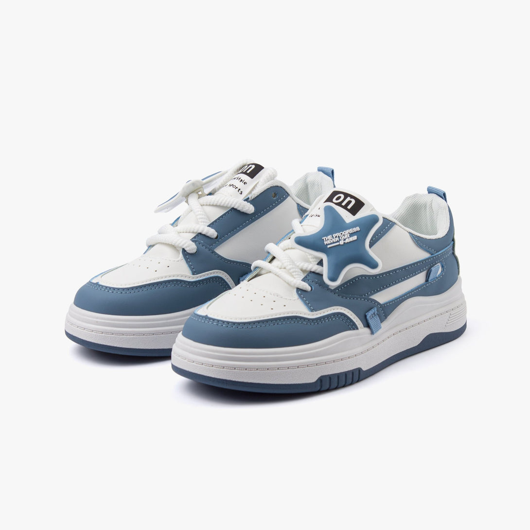 سنيكرز نسائي