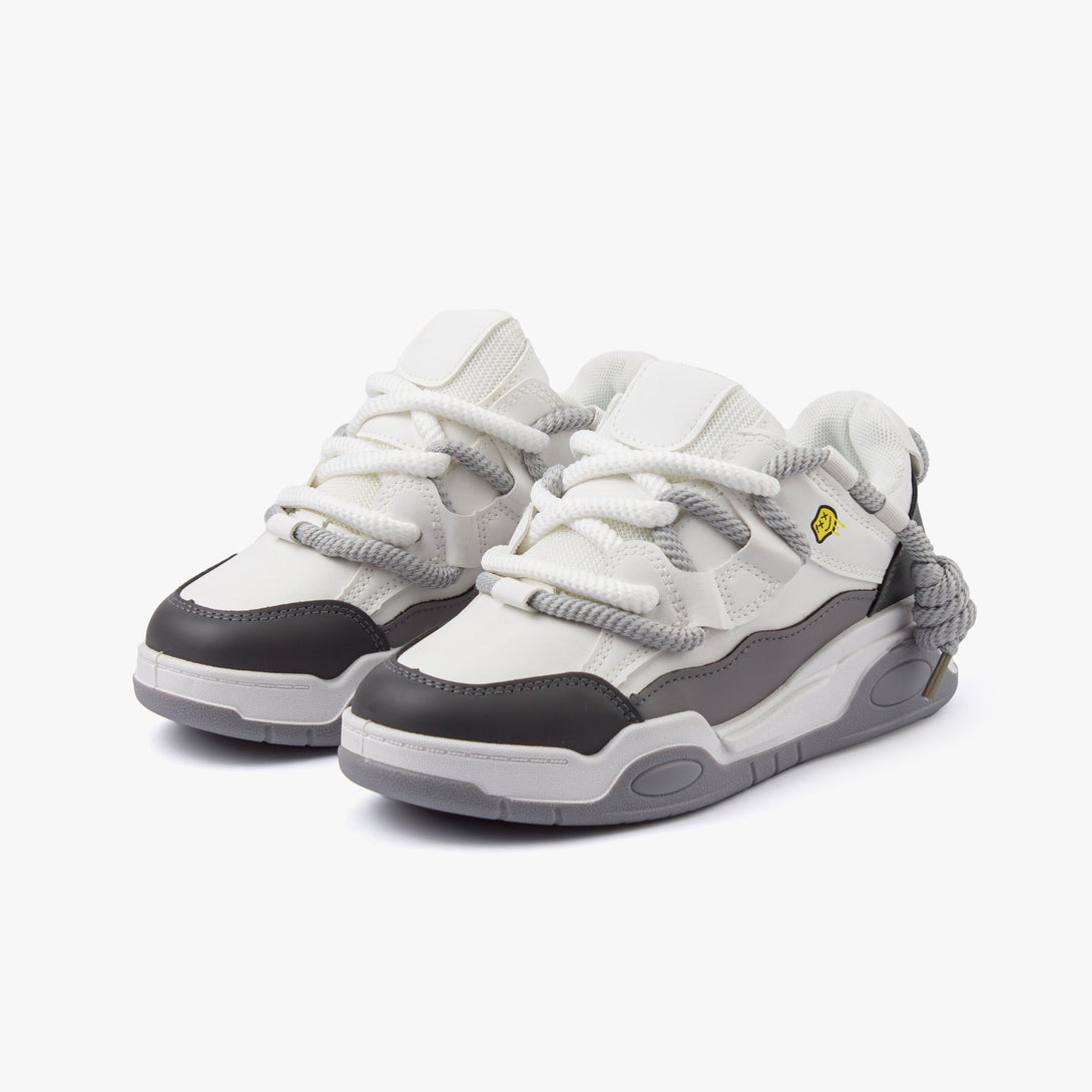 سنيكرز نسائي