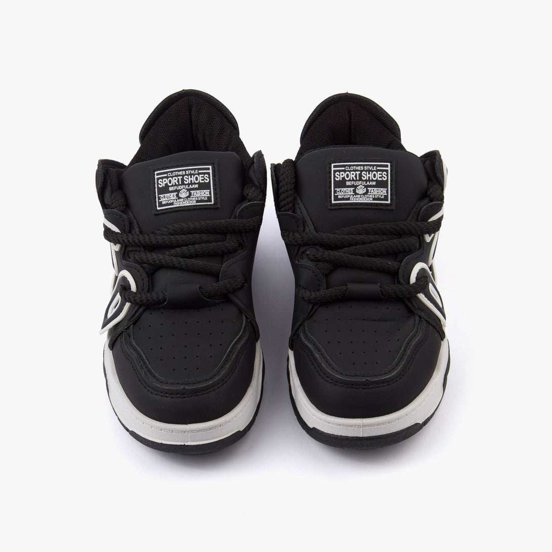 سنيكرز نسائي