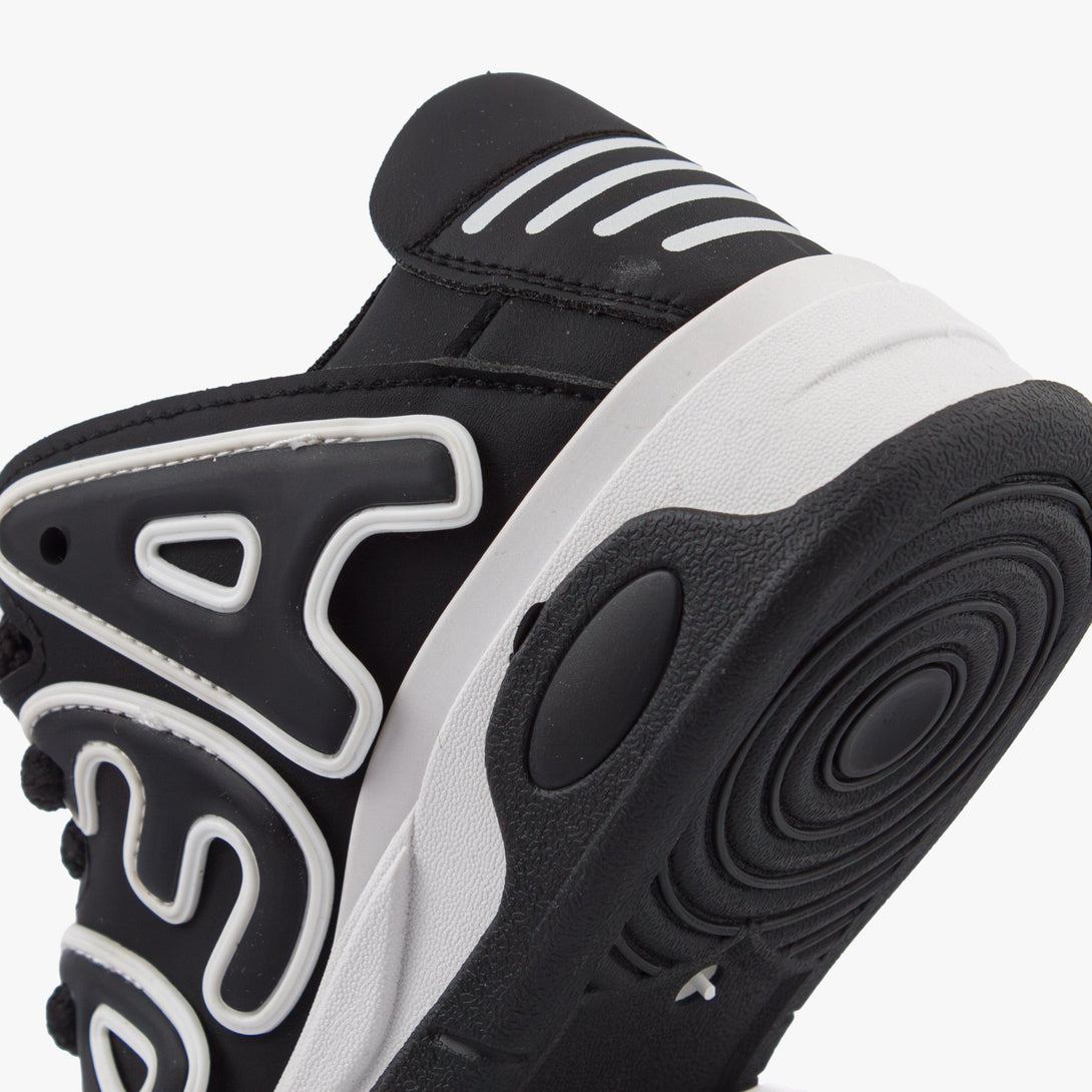 سنيكرز نسائي