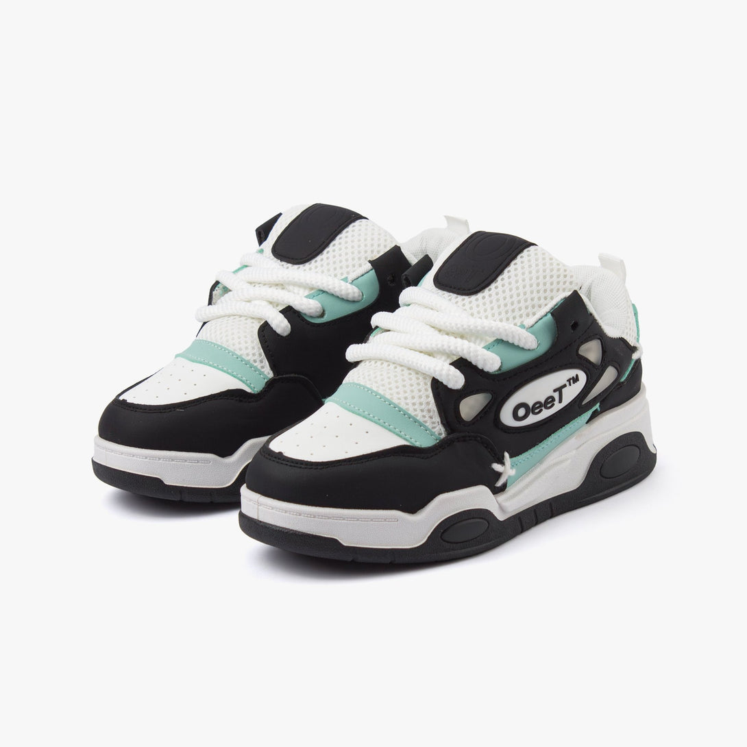 سنيكرز نسائي