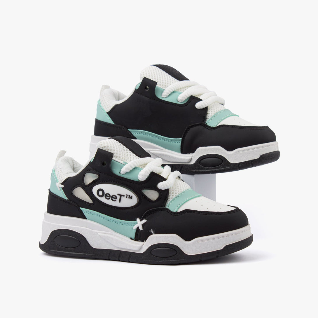 سنيكرز نسائي