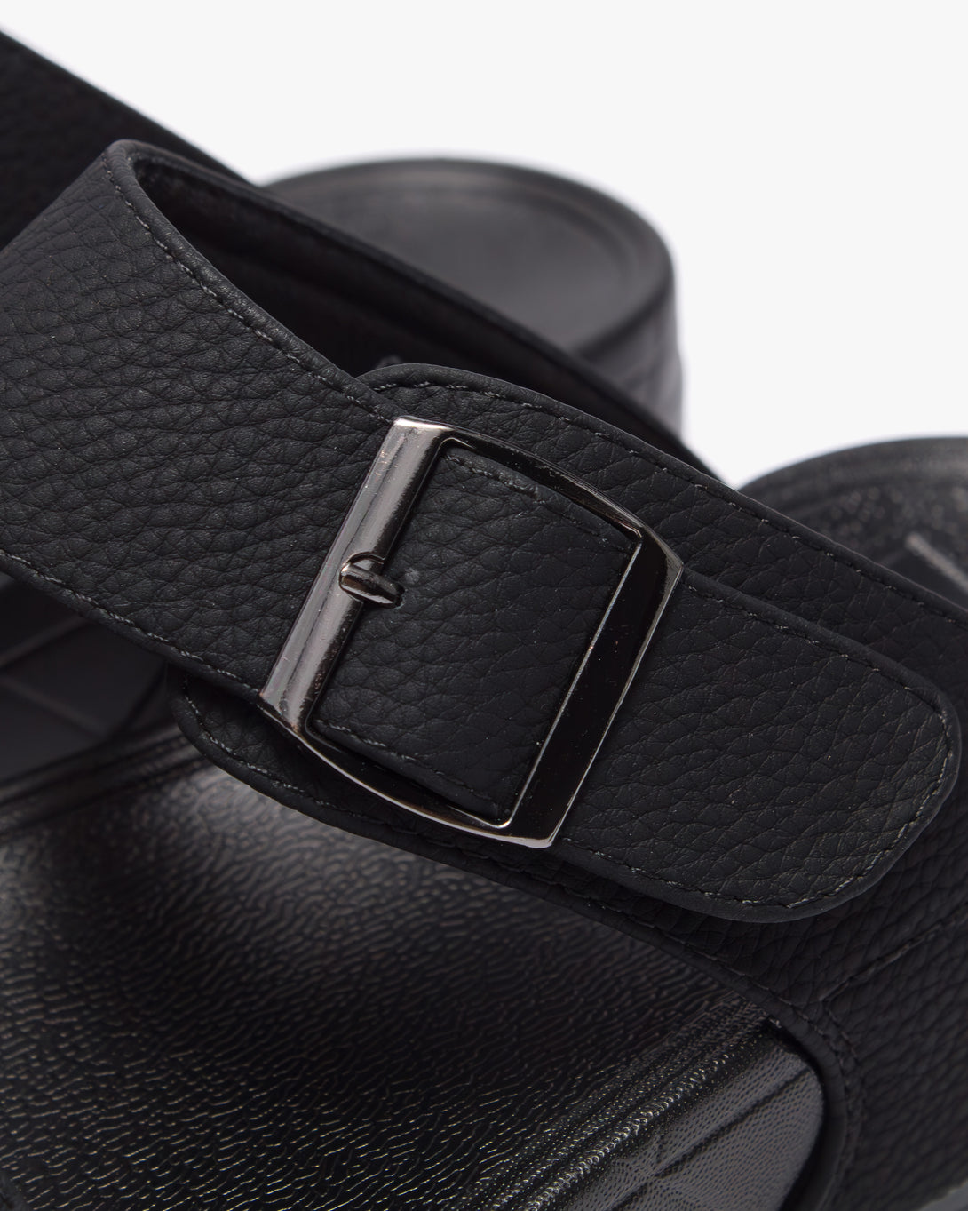 نعال رجالي طبي