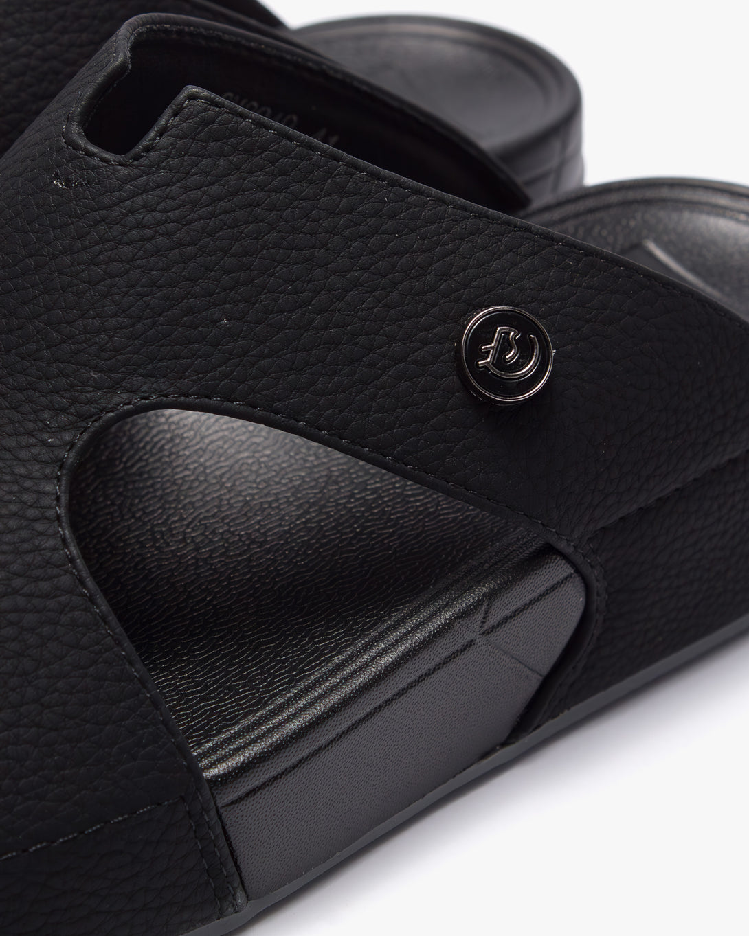 نعال رجالي طبي