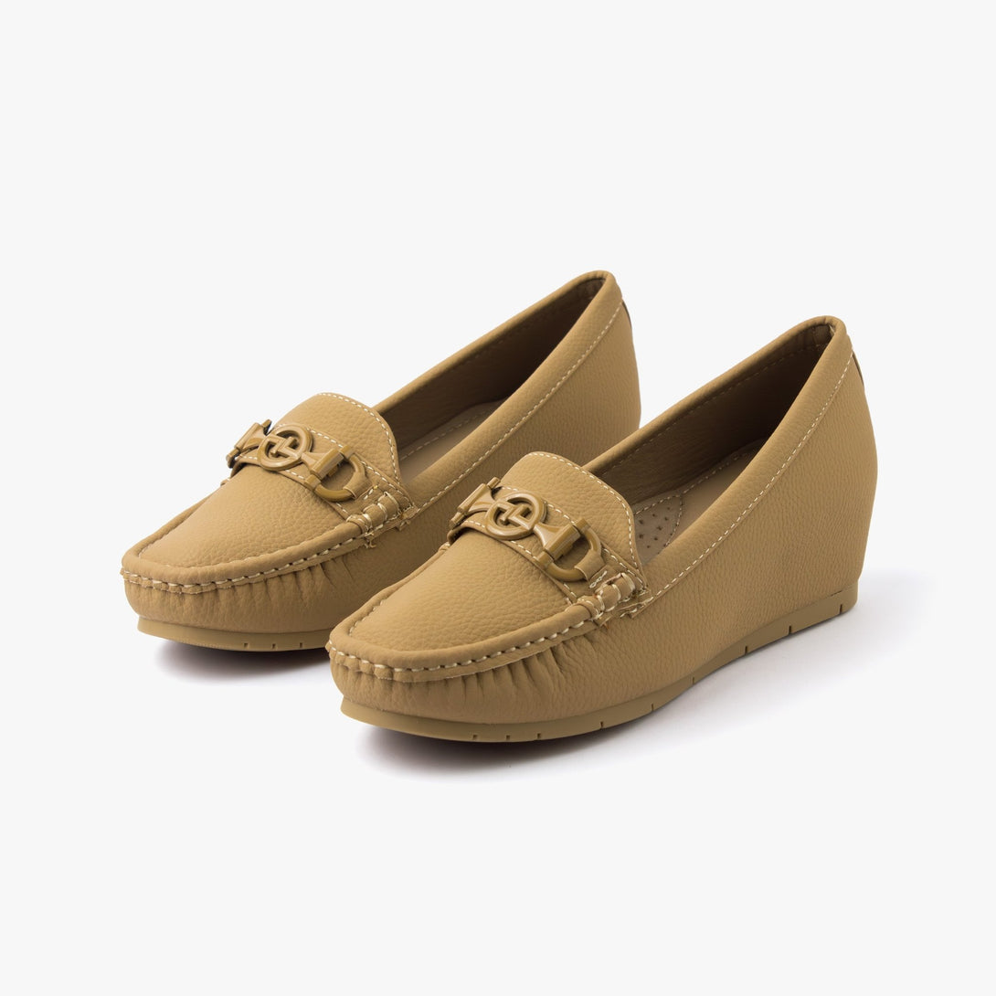 حذاء لوفر بكعب ويدج نسائي