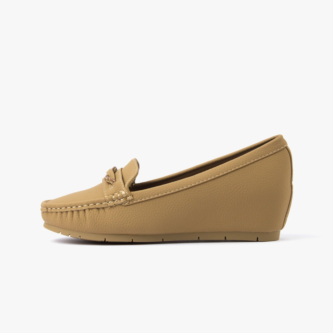 حذاء لوفر بكعب ويدج نسائي