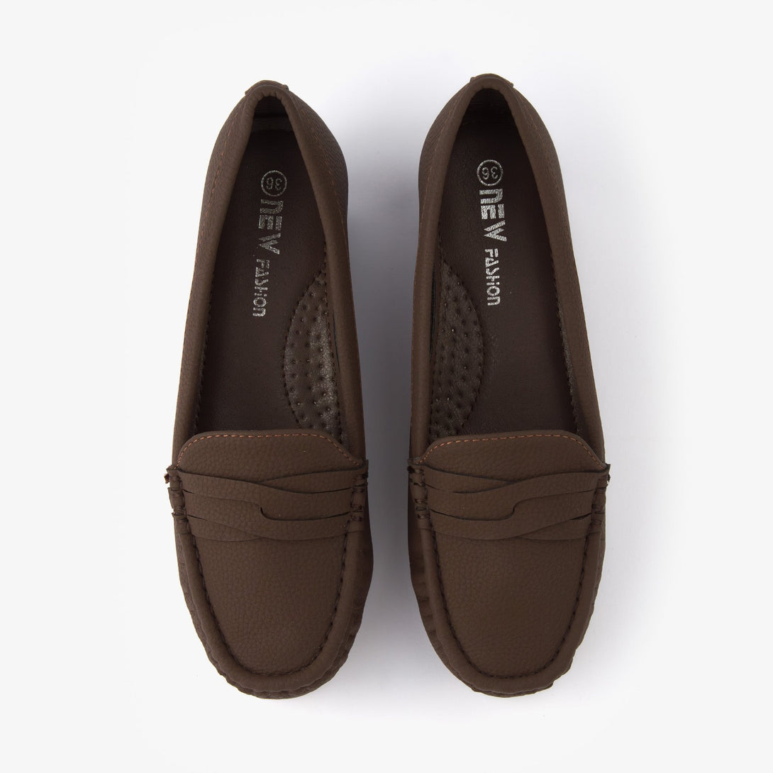 حذاء لوفر بكعب ويدج نسائي