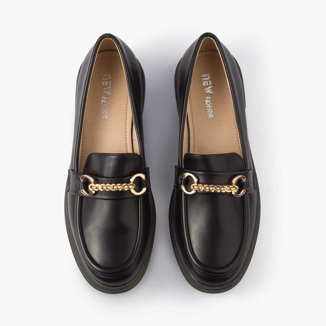 حذاء لوفر كلاسيكي نسائي