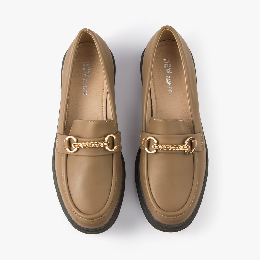 حذاء لوفر كلاسيكي نسائي