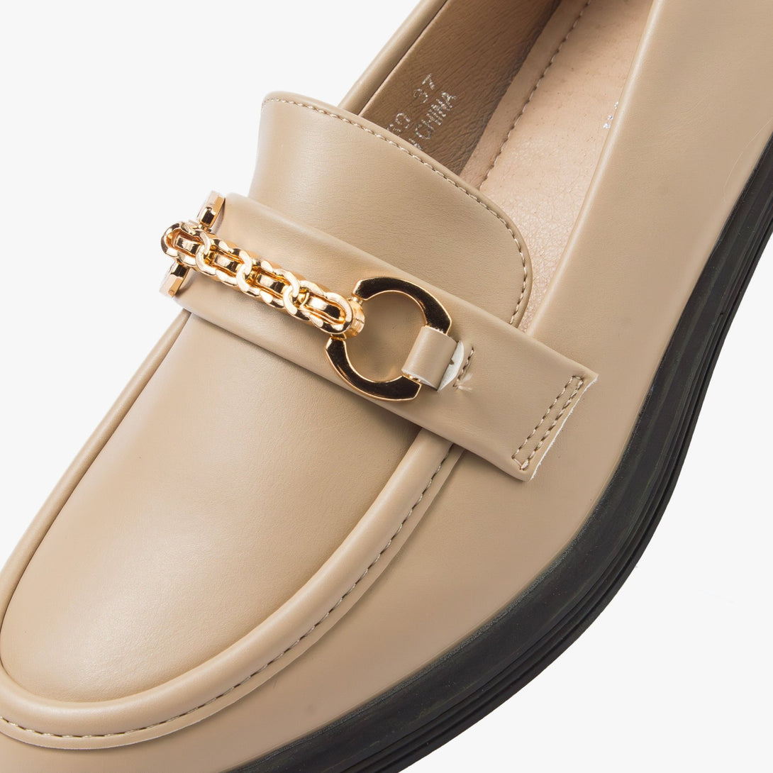 حذاء لوفر كلاسيكي نسائي