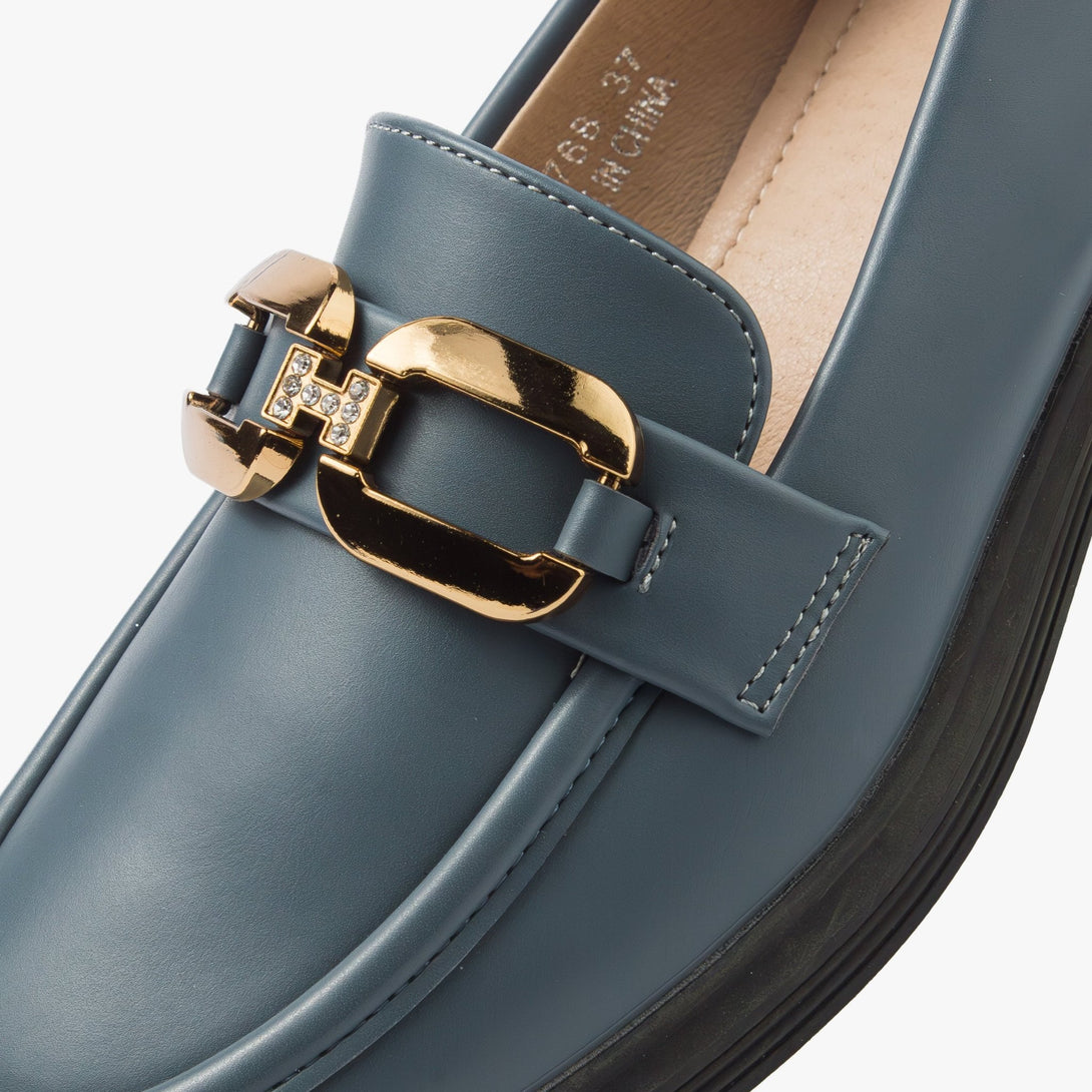 حذاء لوفر كلاسيكي نسائي