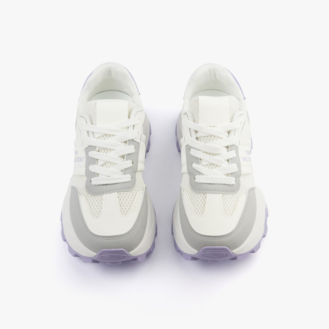 سنيكرز نسائي