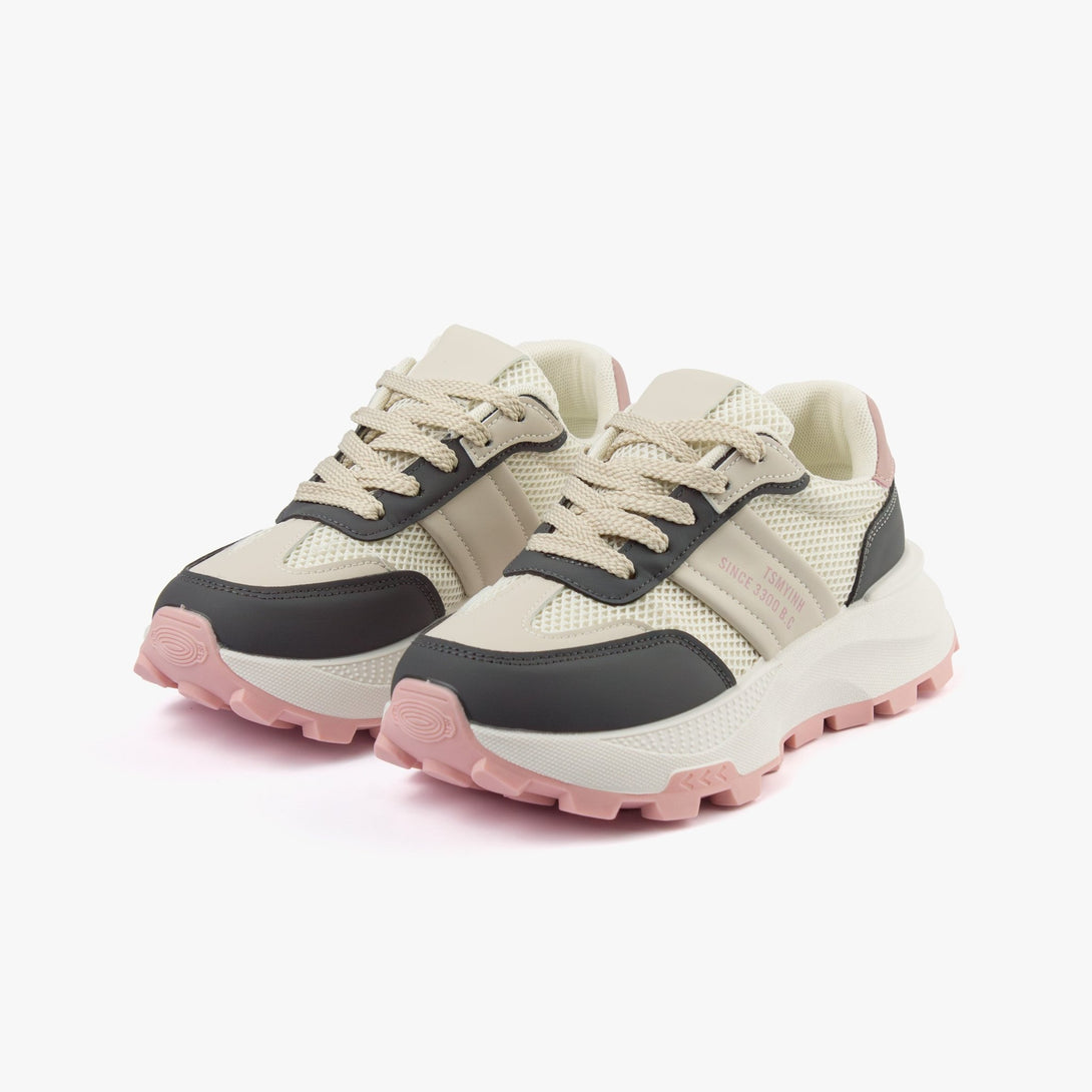 سنيكرز نسائي