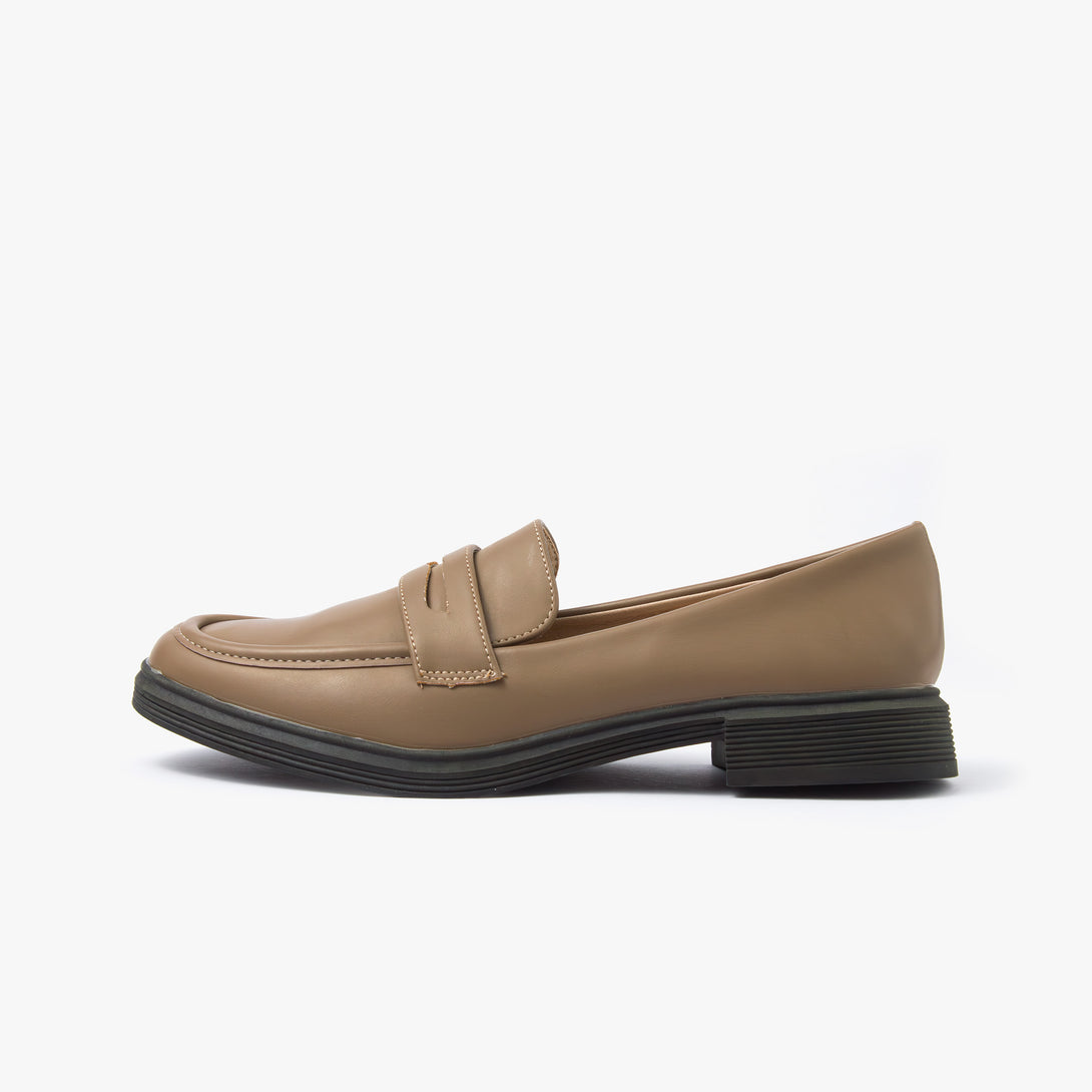 حذاء لوفر كلاسيكي نسائي