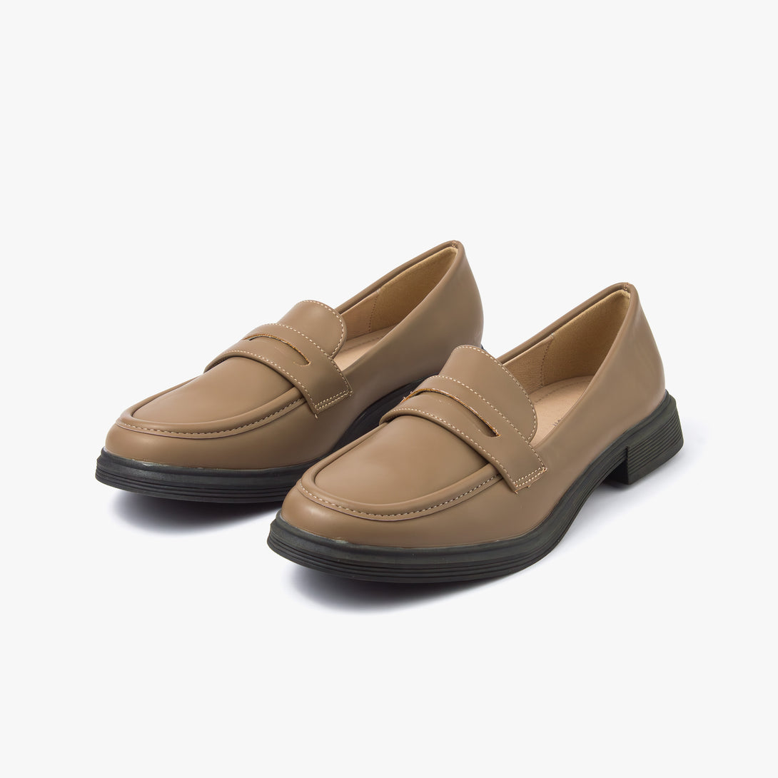 حذاء لوفر كلاسيكي نسائي