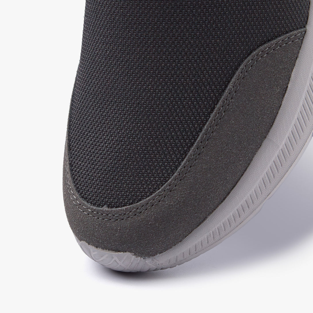 حذاء رياضي رجالي