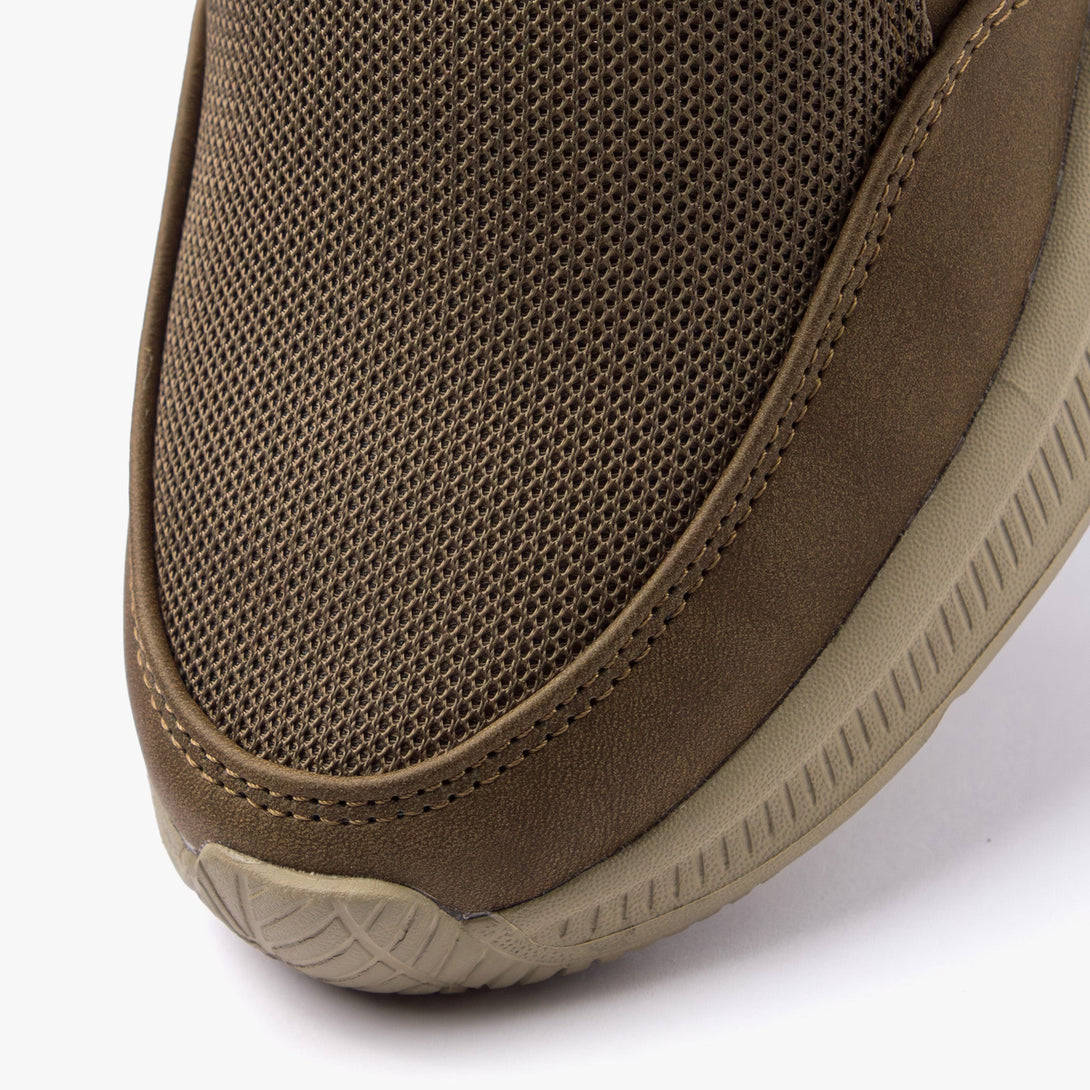 حذاء رياضي رجالي